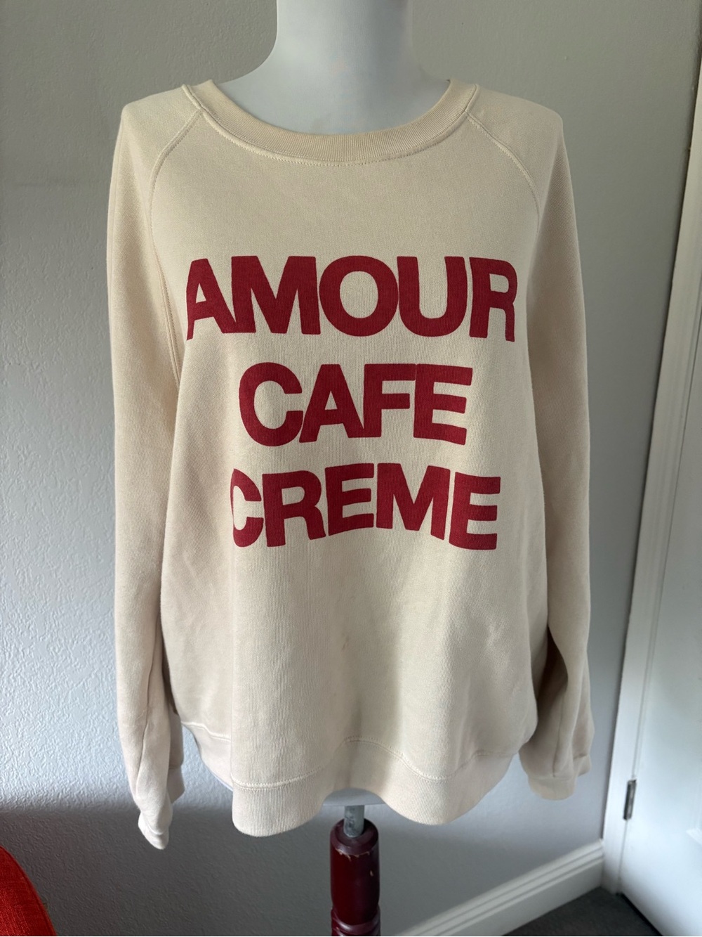 Sezane Amour Cafe Crème organic cotton ecru red sweatshirt size L